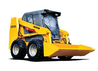 廈門(mén)廈工XGMA滑移裝載機、兩頭忙進(jìn)口（PERKINS鉑金斯）發(fā)動(dòng)機