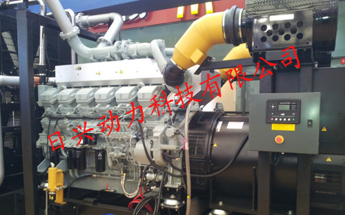 最后端三菱S6R柴油發(fā)動(dòng)機曲軸頸的軸頸寬度的研磨