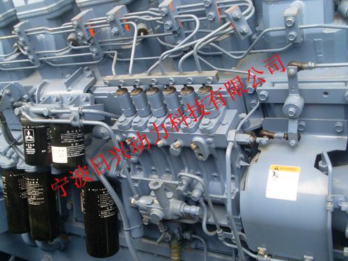 檢測三菱S6R柴油發(fā)動(dòng)機潤滑油濾清器