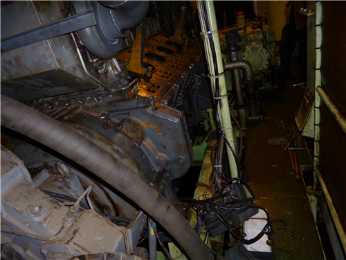 三菱12R發(fā)動(dòng)機避震器