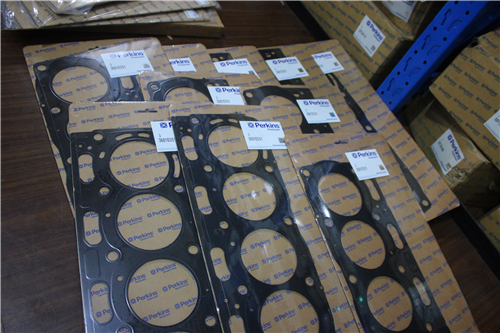 威爾遜信柴油發(fā)電機組配件1830346 C95汽缸蓋、汽缸墊、氣門(mén)、導管、座圈