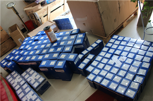 珀金斯柴油發(fā)動(dòng)機1878042 C92燃油、空氣過(guò)濾器