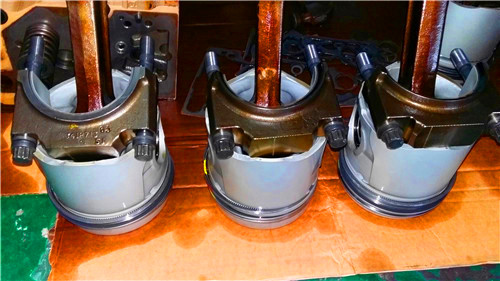 康明斯柴油發(fā)動(dòng)機高水溫拉缸后維修費用要多小錢(qián)?