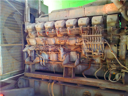 海寧出租500KW康明斯發(fā)電機費用、發(fā)電機類(lèi)型是哪幾部分構成？