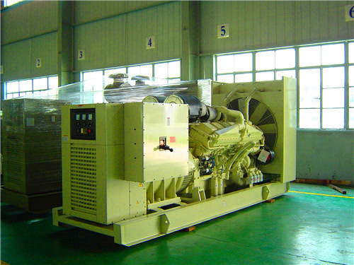 江東租賃移動(dòng)式柴油發(fā)電機去哪找?康明斯偉力發(fā)電機規格型號參數、特點(diǎn)有什么？