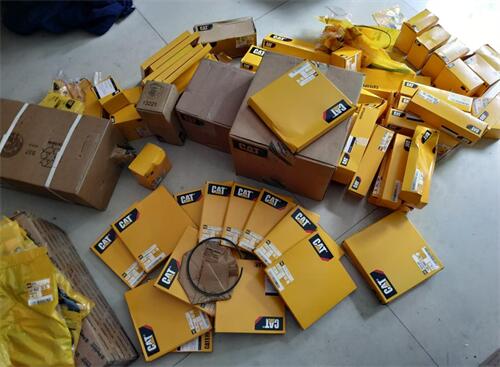 卡特彼勒CP56B振動(dòng)土壤壓實(shí)機c7.1柴油機配件