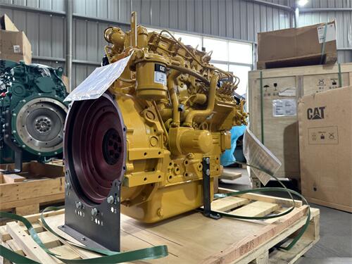 卡特小叉車(chē)發(fā)動(dòng)機：卓越性能與高效應用的完美結合