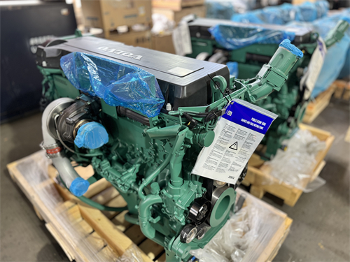 沃爾沃電噴柴油發(fā)動(dòng)機油泵拆卸：前期準備與安全措施